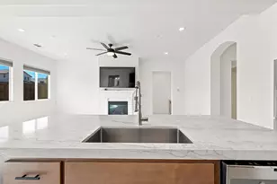 1261 Azalea Dr, Hollister, CA 95023 - Photo 19