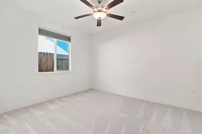 1261 Azalea Dr, Hollister, CA 95023 - Photo 11