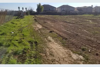 7440 38th Ave, Sacramento, CA 95824 - Photo 5