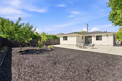224 Ivy Dr, Menlo Park, CA 94025 - Photo 27