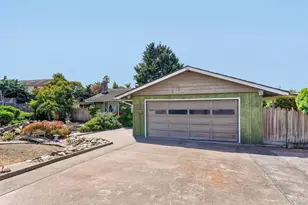 25 Brook Ct, Watsonville, CA 95076 - Photo 3