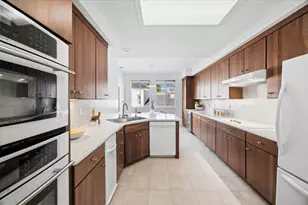 799 Lakeshore Dr., Redwood City, CA 94065 - Photo 11