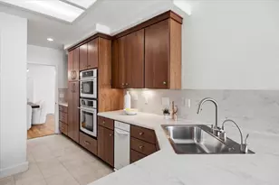 799 Lakeshore Dr., Redwood City, CA 94065 - Photo 13