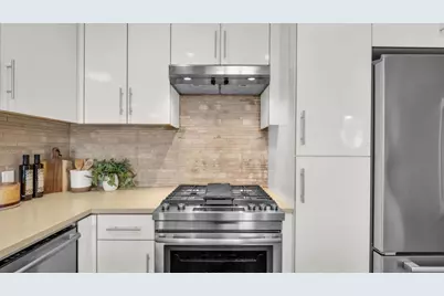 555 Innes Ave 313, San Francisco, CA 94124 - Photo 17