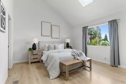 22990 Cricket Hill Rd, Cupertino, CA 95014 - Photo 15