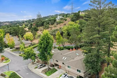 22990 Cricket Hill Rd, Cupertino, CA 95014 - Photo 27