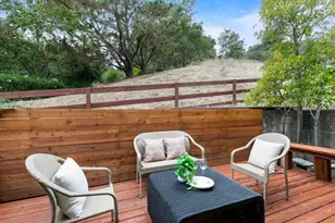 22990 Cricket Hill Rd, Cupertino, CA 95014 - Photo 5