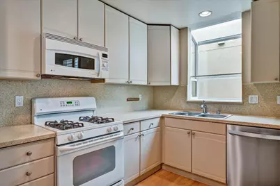 30 Lorton Ave 303, Burlingame, CA 94010 - Photo 21