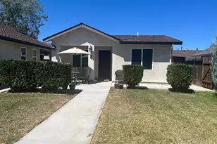 395 E 8th St, Gilroy, CA 95020 - Photo 3