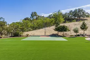 2365 Glen Creek Ct, San Jose, CA 95138 - Photo 13