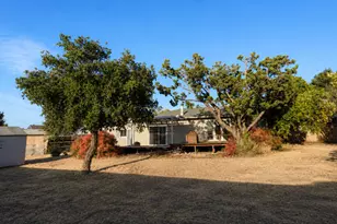 100 El Dorado Dr, Hollister, CA 95023 - Photo 27