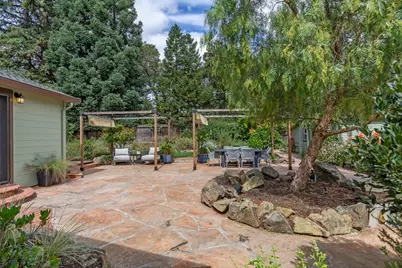 232 Highland Ter, Woodside, CA 94062 - Photo 17