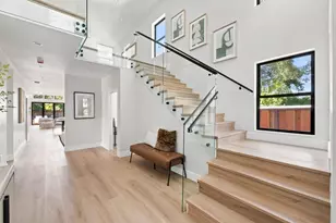 563 Encina Ave, Menlo Park, CA 94025 - Photo 3