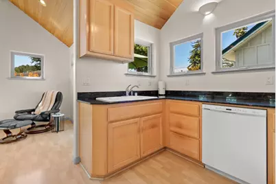 518 Capitola Ave, Capitola, CA 95010 - Photo 15