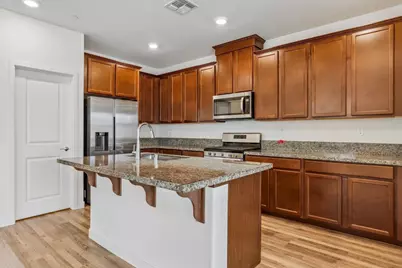 2137 Borealis Cir, Roseville, CA 95747 - Photo 7
