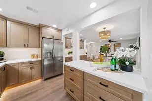 19417 Vineyard Ln, Saratoga, CA 95070 - Photo 9