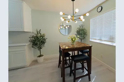 1730 Fremont Ct 2, Davis, CA 95618 - Photo 7