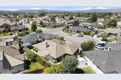 1611 Napa Ct, Hollister, CA 95023 - Photo 33