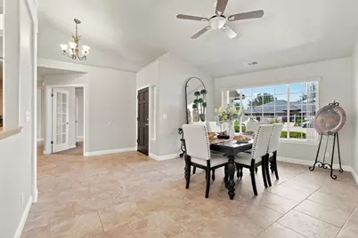 1611 Napa Ct, Hollister, CA 95023 - Photo 3