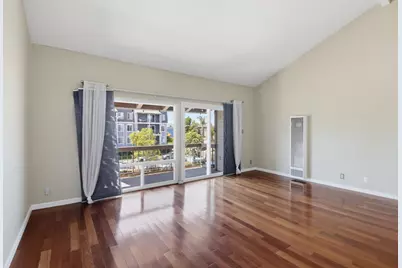 707 Fathom Dr 208, San Mateo, CA 94404 - Photo 3
