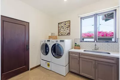 506 W Cliff Dr, Santa Cruz, CA 95060 - Photo 21