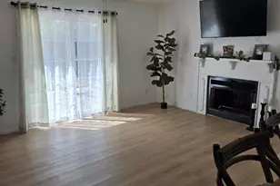 515 N Santa Monica St, Los Banos, CA 93635 - Photo 1