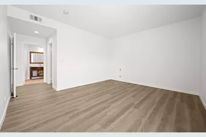 910 S Bedford St 102, Los Angeles, CA 90035 - Photo 19