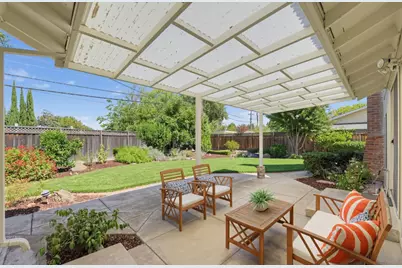 1091 Rockefeller Dr, Sunnyvale, CA 94087 - Photo 41