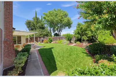 1091 Rockefeller Dr, Sunnyvale, CA 94087 - Photo 51