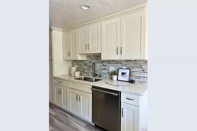22330 Homestead Rd 118, Cupertino, CA 95014 - Photo 5
