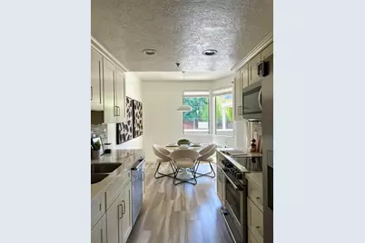22330 Homestead Rd 118, Cupertino, CA 95014 - Photo 11