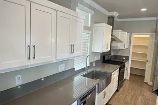 500 W 10th St 15, Gilroy, CA 95020 - Photo 7
