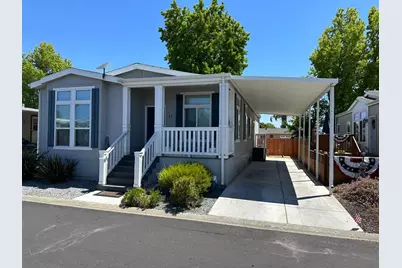 500 W 10th St 15, Gilroy, CA 95020 - Photo 1