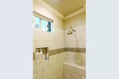 500 W 10th St 15, Gilroy, CA 95020 - Photo 11