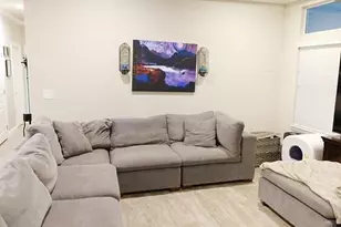 500 W 10th St 15, Gilroy, CA 95020 - Photo 3