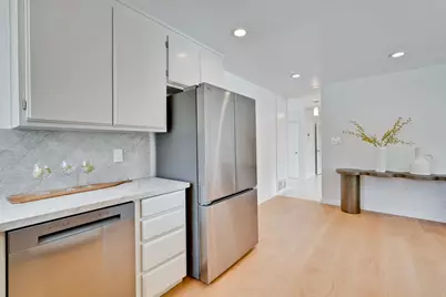 20129 Somerset Dr, Cupertino, CA 95014 - Photo 27