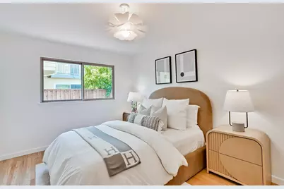 20129 Somerset Dr, Cupertino, CA 95014 - Photo 37