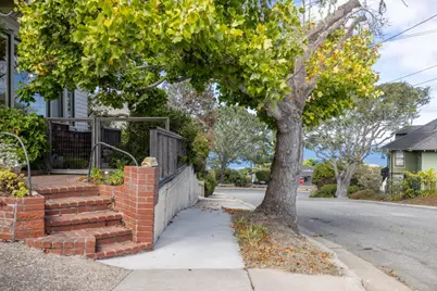 212 1st St, Pacific Grove, CA 93950 - Photo 29