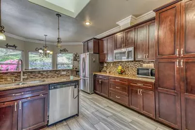 6040 Sherry Lee Ln, Salinas, CA 93907 - Photo 7