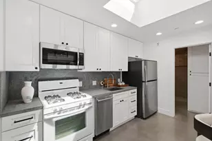 766 Arroyo Rd, Los Altos, CA 94024 - Photo 45