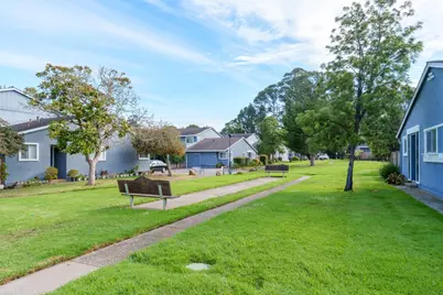 1044 Suzanne Ct, Half Moon Bay, CA 94019 - Photo 21
