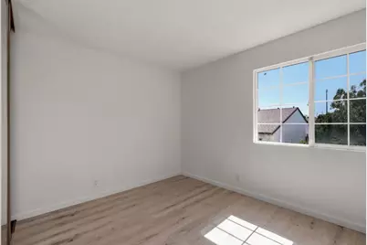 211 Checkers Dr, San Jose, CA 95116 - Photo 19