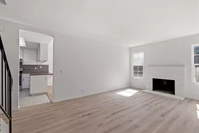 211 Checkers Dr, San Jose, CA 95116 - Photo 5
