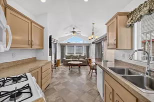 835 Kimball Ave 2, Seaside, CA 93955 - Photo 11