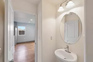 12805 Rogge Village Loop, Salinas, CA 93906 - Photo 9