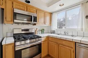 5 Erin Ln, Half Moon Bay, CA 94019 - Photo 11