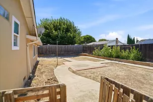 6 Huntington Cir, Pittsburg, CA 94565 - Photo 47