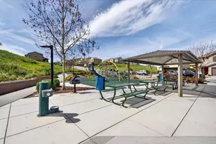 545 Tanoak St, Hollister, CA 95023 - Photo 29