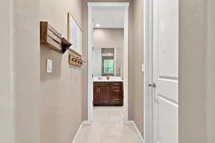 545 Tanoak St, Hollister, CA 95023 - Photo 5