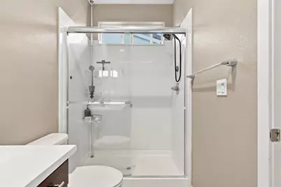 545 Tanoak St, Hollister, CA 95023 - Photo 7